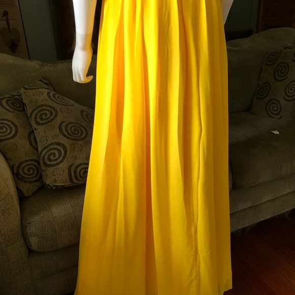 AW. BRIDAL Sz 0. Golden Yellow One Shoulder Floor Length Gown. - Picture 12 of 15